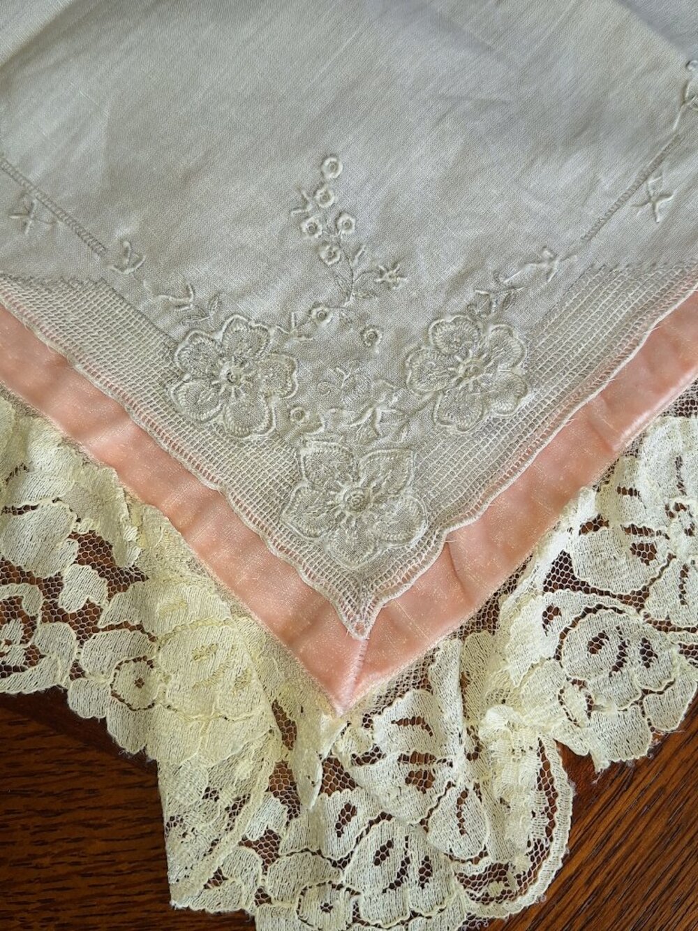 Vintage Hanky Pillow Case with Lace